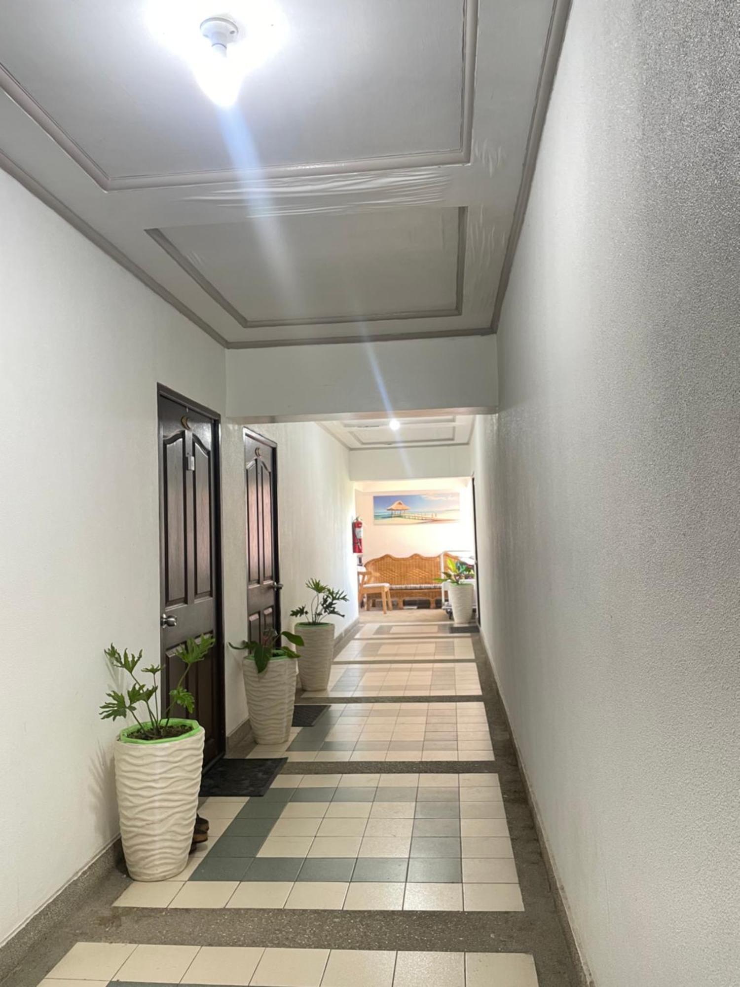 The Penthouse Suite Lapu-Lapu City Exterior photo
