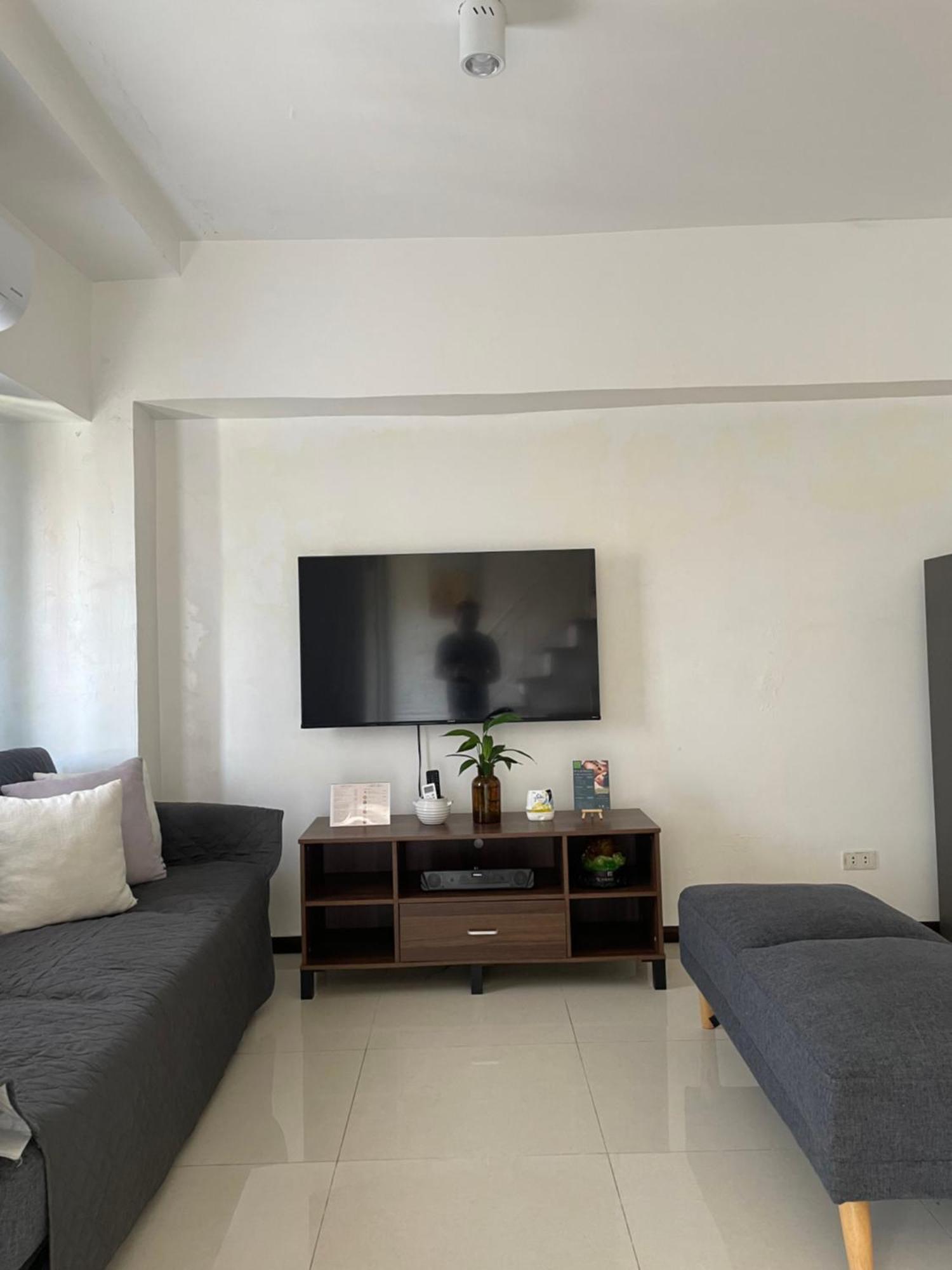 The Penthouse Suite Lapu-Lapu City Exterior photo